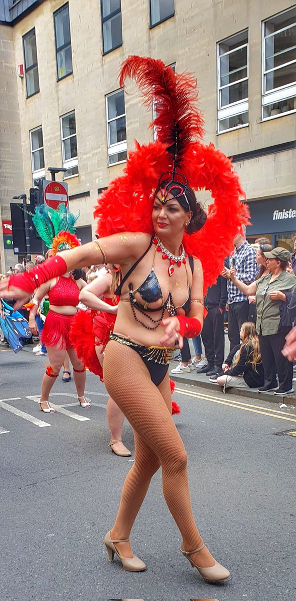 laura wilkins tweet media