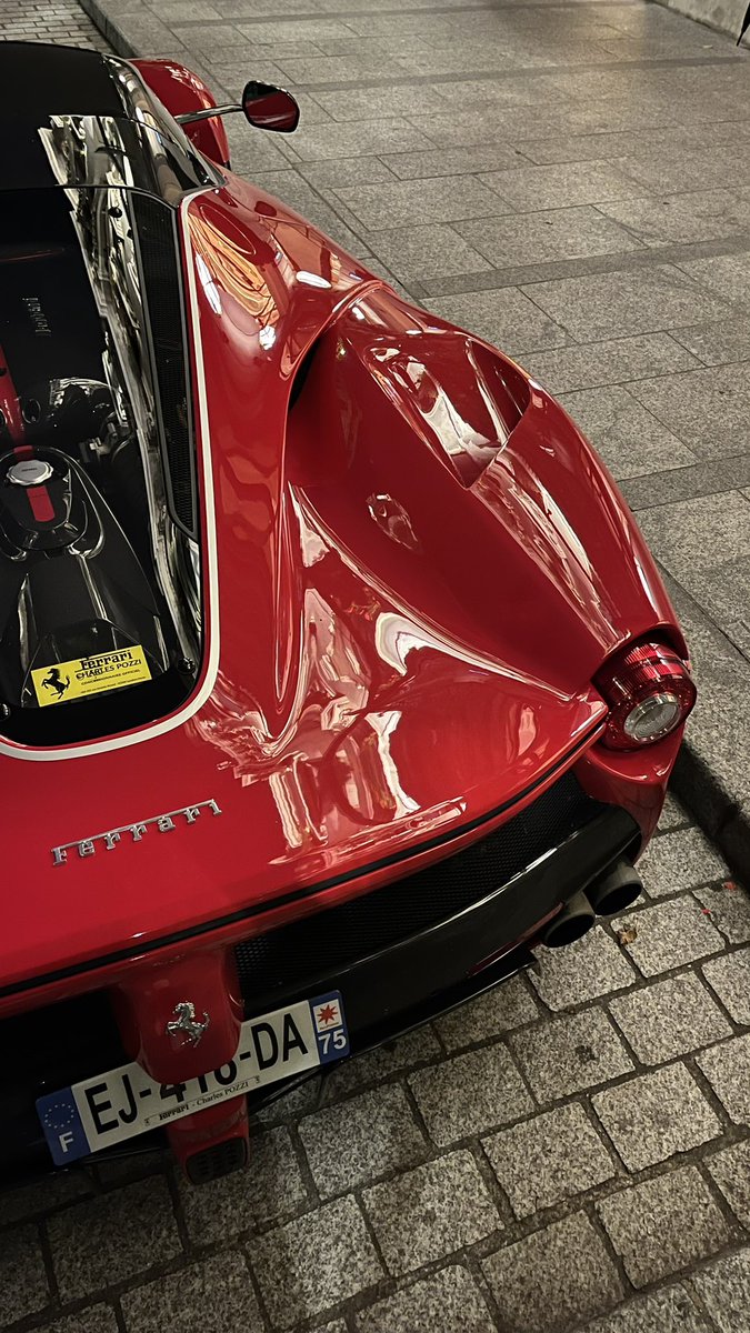 voloteez_'s tweet photo. LaFerrari Aperta… https://t.co/7ABvyjghUc