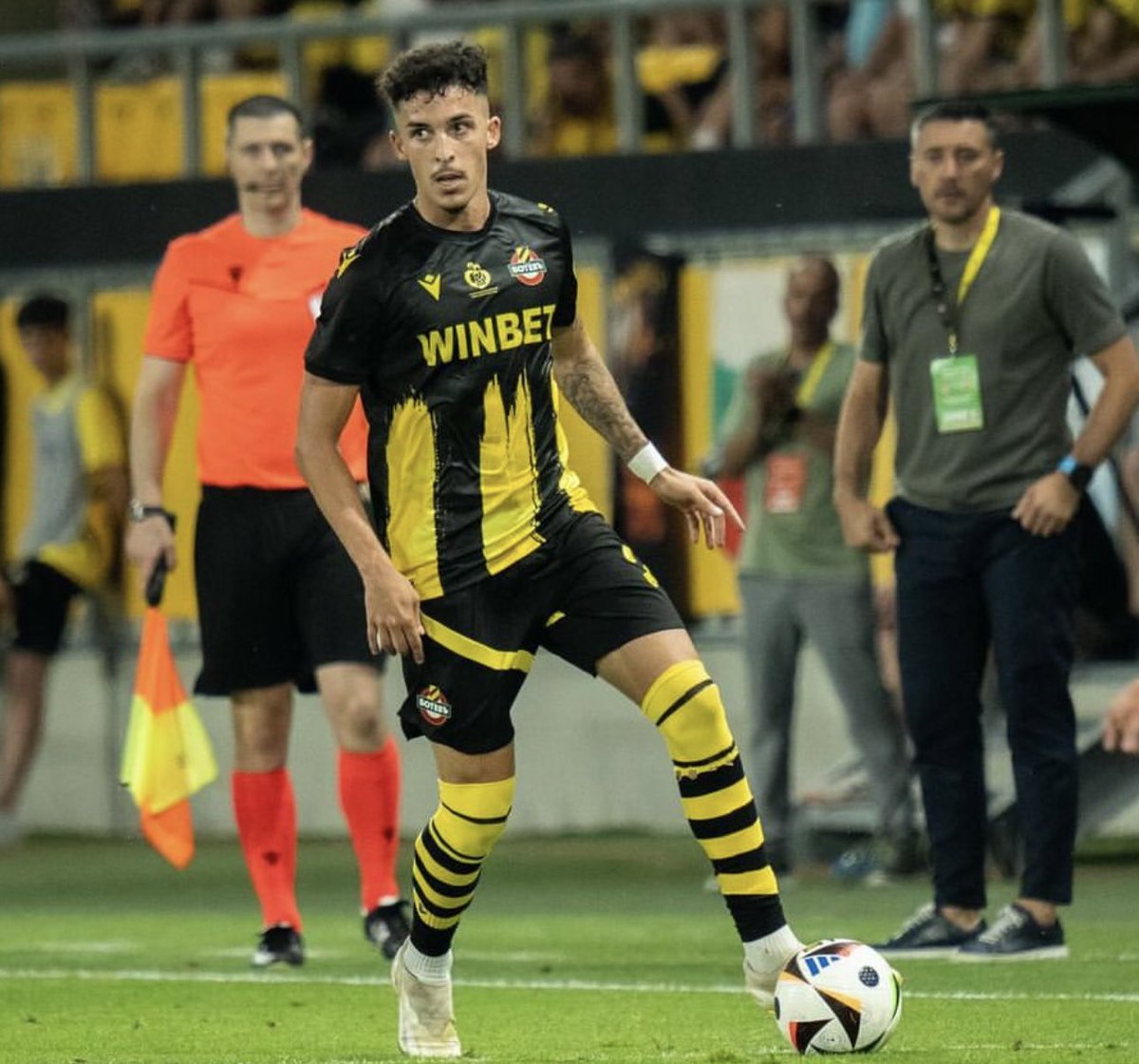 ⚽️ EUROPA LEAGUE

El jugador extremeño, Antonio Perera (<a href="/PereraAntonio_/">Antonio Perera</a> ) cumplió el sueño de debutar en Europa League y lo hizo con la victoria de su equipo, 2-1, el Bote Plovdiv 🇧🇬 ante el Maribor en la ida de su eliminatoria que se resolverá la próxima semana en Eslovenia 🇸🇮