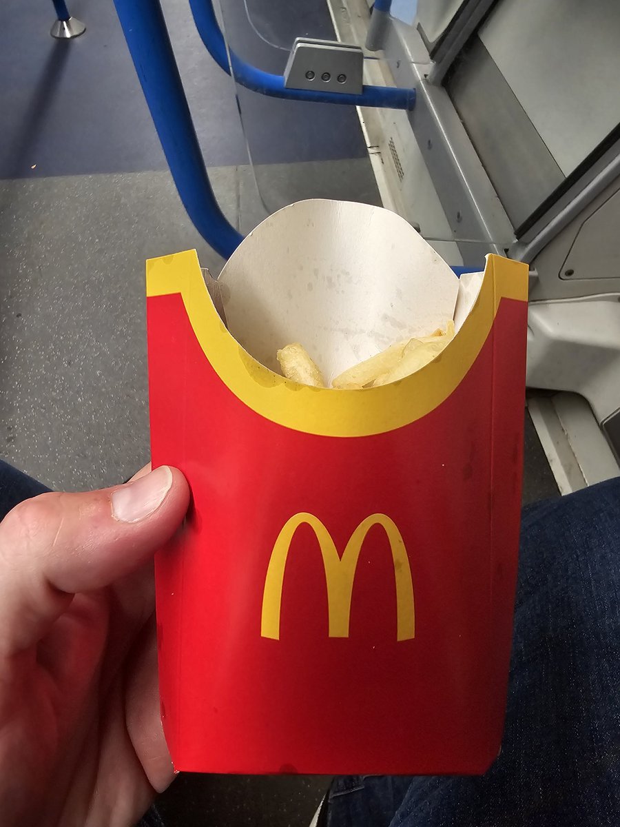 C1TPT's tweet photo. Really @McDonalds ? Get on the train to this disappointment... https://t.co/GF0HJwNckA