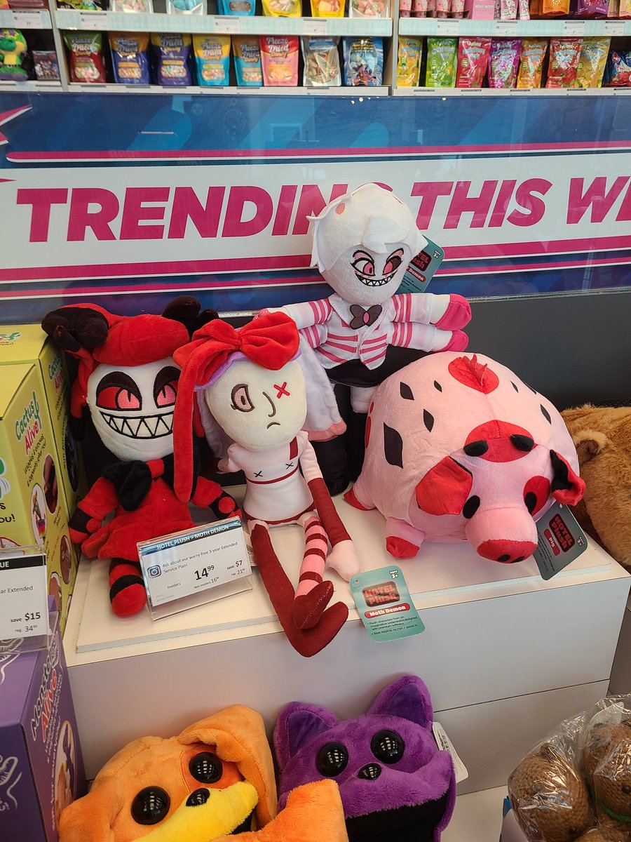 Scizz96's tweet photo. @VivziePop Saw these at a Showcase store at my local mall. Didn't think these were legit lol. https://t.co/pRsL7U92ih