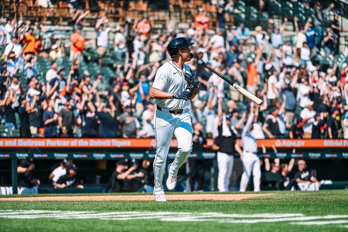 tigers's tweet photo. Saturdub! https://t.co/detPLcciH9