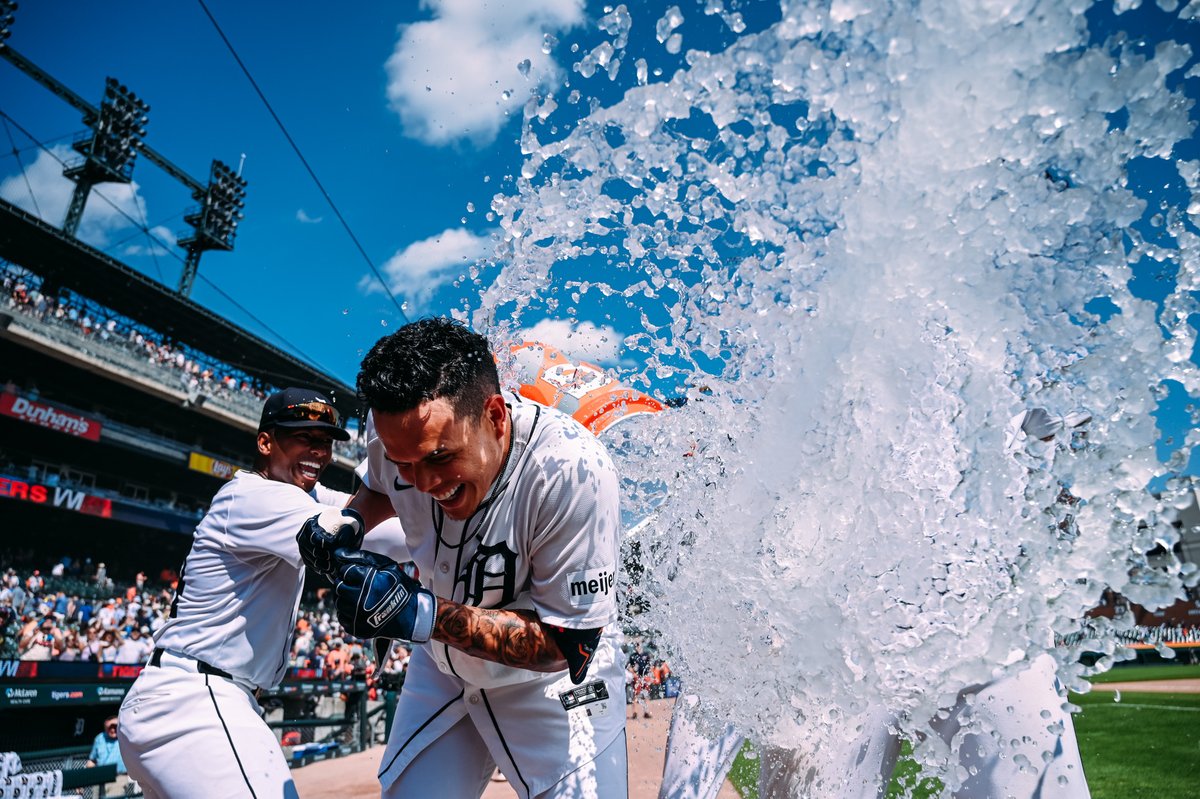 tigers's tweet photo. Saturdub! https://t.co/detPLcciH9