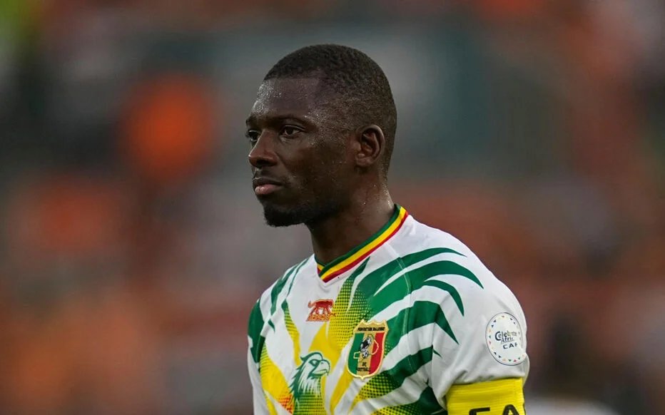 Malijetactu's tweet photo. Football: Les Aigles du Mali soutiennent leur capitaine Hamari. https://t.co/iK9cyReeCB #malijet #Mali #Aigles #équipe #nationale #FEMAFOOT #football #capitaine #Hamari https://t.co/f5oDLm9xTP