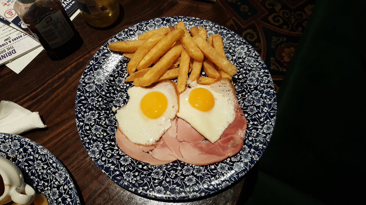 JMarkDodds's tweet photo. @Otto_English This is true - I've heard it from several people who know him. He's like the #EtonDisordered Johnson when it comes to ensuring his popularity - he knows people LOVE to think he'd be great company if he was with them in a pub when, obviously, he'd only patronise and put them down https://t.co/3liGu9sgl3