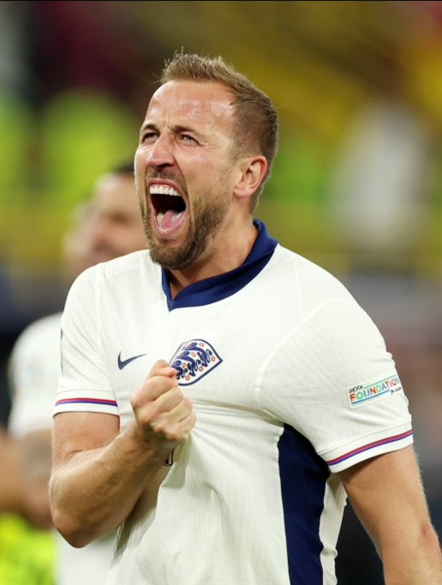 Stephen R Power (@racingblogger) on Twitter photo 💷 IF ENGLAND BEAT SPAIN IN 90 MINUTES & HARRY KANE SCORES ANYTIME IN THE EURO FINAL : 🏴
I'll give £500 💷 Cash to One of You Lucky People!! 😍
To Enter: 👇
1️⃣ RT this Tweet
2️⃣ Like This Tweet
3️⃣ Follow <a href="/racingblogger/">Stephen R Power</a>
GOOD LUCK 🏴🏴🏴 🦁🦁🦁
#ENGSPA #WIN #EURO2024 💷 IF ENGLAND BEAT SPAIN IN 90 MINUTES & HARRY KANE SCORES ANYTIME IN THE EURO FINAL : 🏴
I'll give £500 💷 Cash to One of You Lucky People!! 😍
To Enter: 👇
1️⃣ RT this Tweet
2️⃣ Like This Tweet
3️⃣ Follow <a href="/racingblogger/">Stephen R Power</a>
GOOD LUCK 🏴🏴🏴 🦁🦁🦁
#ENGSPA #WIN #EURO2024
