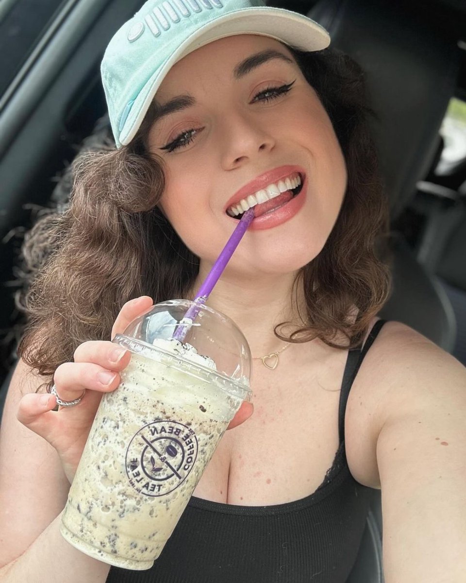 Be the Ice Blended® you want to see in the world 😇

What's your go-to Saturday order, coffee lovers?

📸: @rosekemanuel
