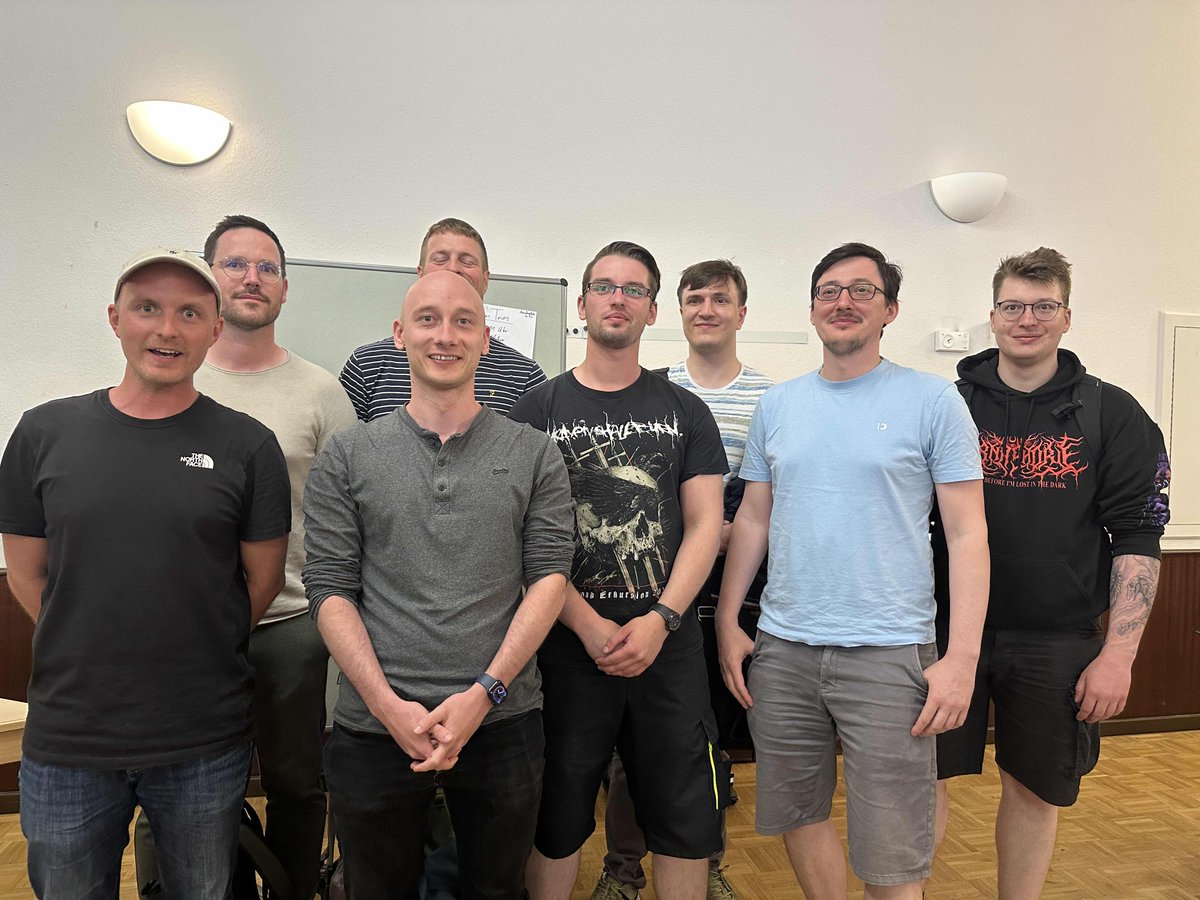 Das war wunderschön heute mit euch! 92 Leute haben um Slot und Pokal gespielt, am Ende stand eine bunte Top8 ohne UB Rescaminator aus der <a href="/feridshorts/">ferid</a> mit Karnforge den Titel geholt hat (sonst 2x Depths, 2 MonoB Scam, Lands, <a href="/Oddballmtg/">Dennis Kampelmann</a>  Delver, DnT). Anbei noch die Metaübersicht