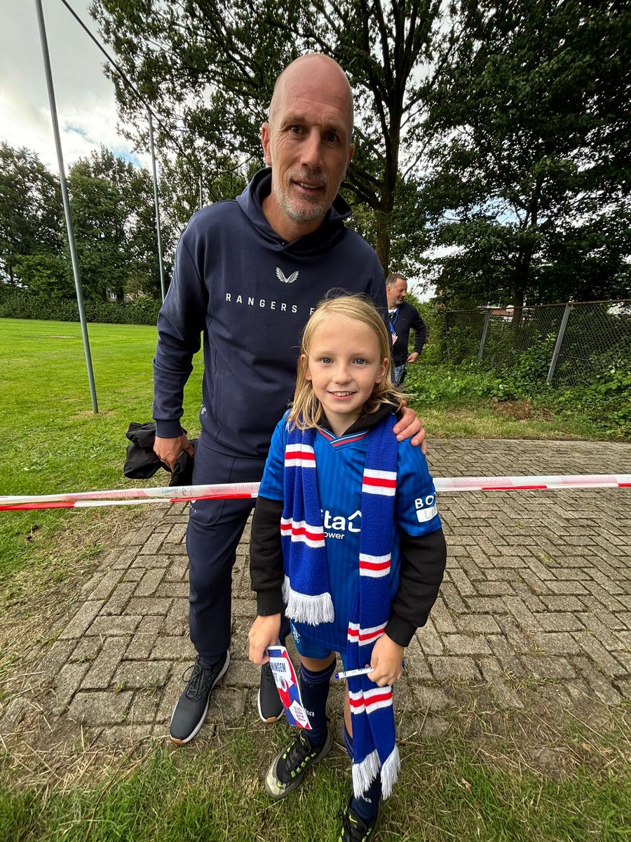 Fun daytrip from Amsterdam to watch <a href="/RangersFC/">Rangers Football Club</a> v <a href="/AFCAjax/">AFC Ajax</a> today. Brilliantly organised <a href="/whcwezep1/">WHC Wezep</a> and both teams great with kids after the game 👏🏻