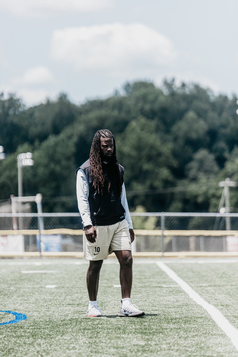 kenzlenzz's tweet photo. GrindHard Sports Training https://t.co/V4V4ckBykP