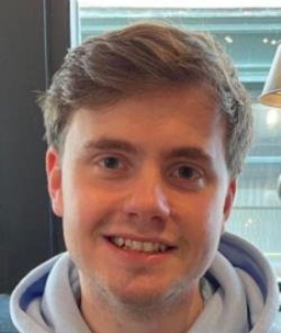 Can every one please RT and help It takes 3.2 seconds to RT and help find missing 23 Year old #jackosullivan<a href="/tag/mufc"class="tags"><span>#mufc</span></a><a href="/tag/jackosullivan"class="tags"><span>#jackosullivan</span></a>