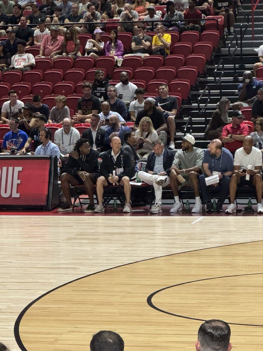 Big Knick Energy tweet media