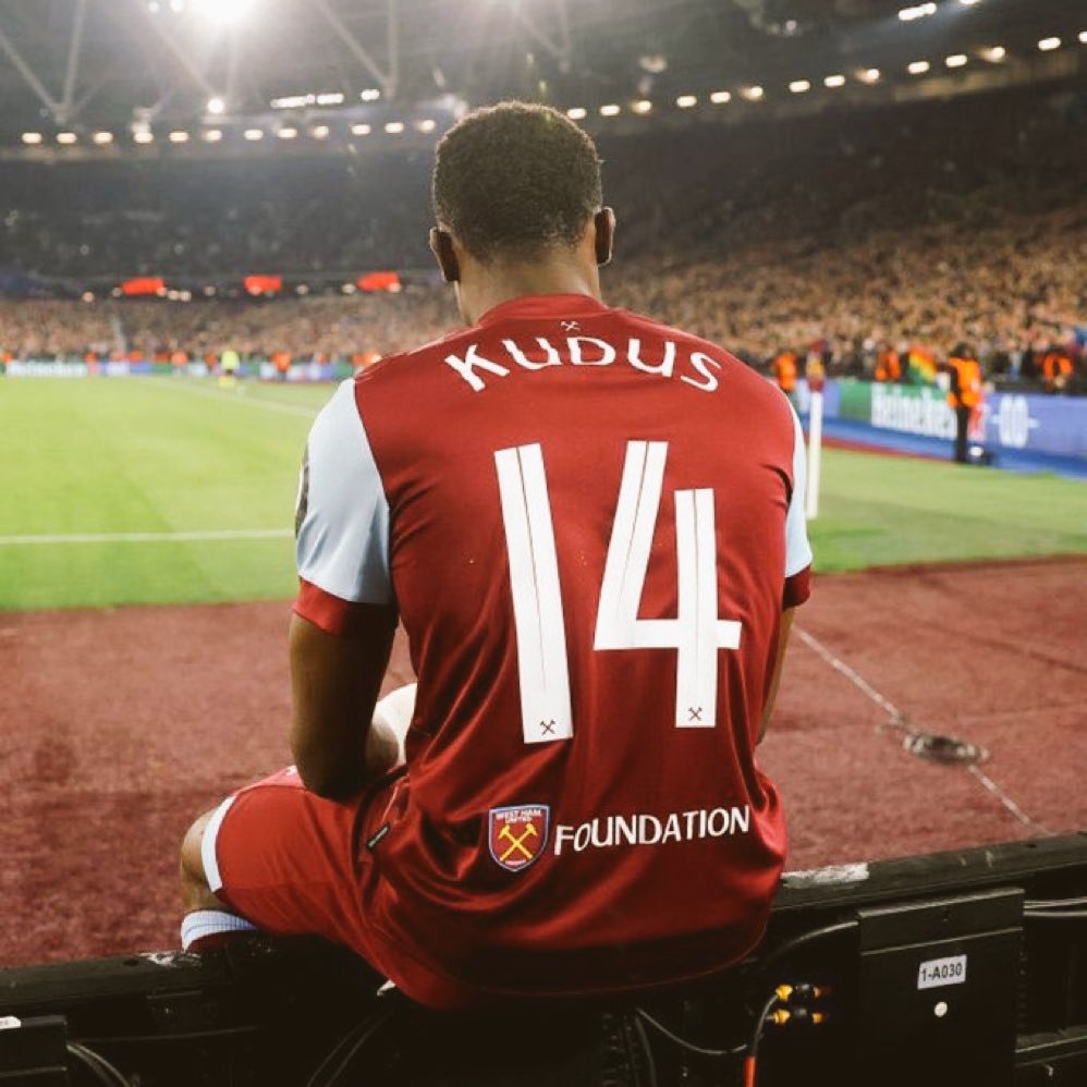 Day 481 of tweeting everyday until i get a signed shirt from
<a href="/KudusMohammedGH/">Mo Kuku</a> my
Africa best <a href="/WestHam/">West Ham United</a> And <a href="/GhanaBlackstars/">🇬🇭 Black Stars</a> protect our star boy