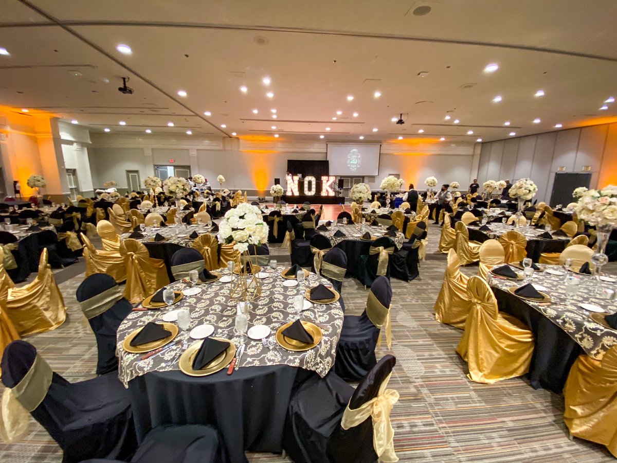 PlazaLasVegas's tweet photo. Make your event unforgettable at The Plaza in Downtown Las Vegas! Our expert group sales and catering team ensures every detail is perfect. Book now and letโs create magic together! โจ
Learn more: https://t.co/oa5rIq2SbW
#PlazaLV #DTLV #OnlyVegas #Catering #GroupSales https://t.co/NgAn54k0Qx