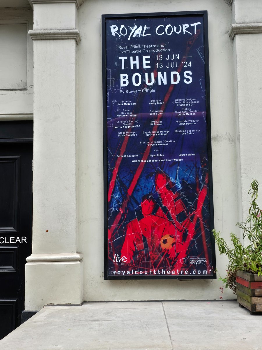viciws's tweet photo. Loved #TheBounds by @stewartwpringle dir @JackMcNamara81 - stunning performances, fab set, beautiful writing...but that dialogue. That script. Masterclass. Totally deserved cheers at the end. Me &amp; beloved sat chatting about it in car for an hour before braving the London drive! https://t.co/C3R2Tllehr