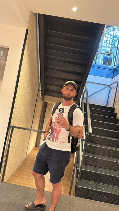 Saturday night workout ✅ ☺️ https://t.co/f804FnmZUt