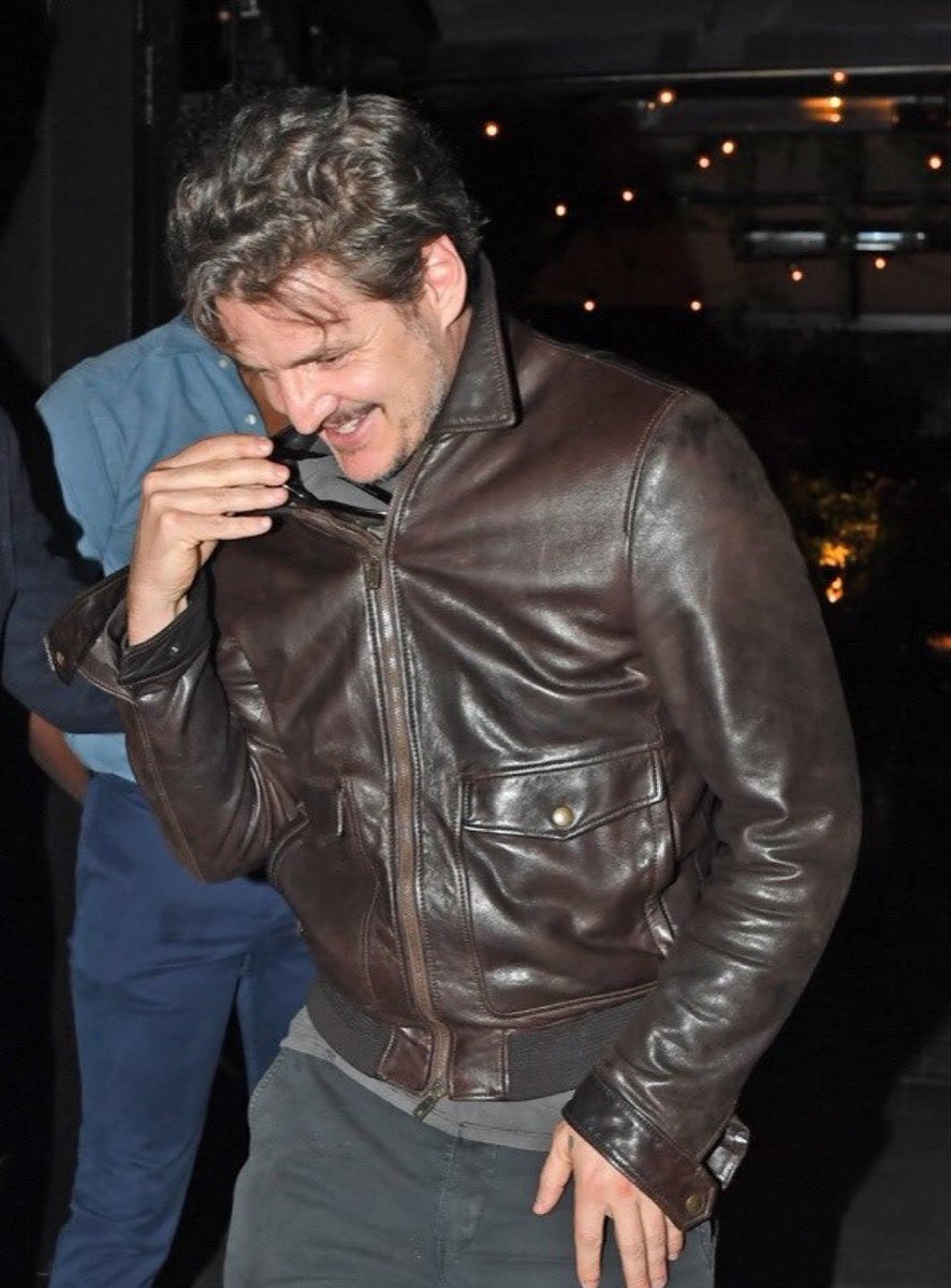 pascaldaviss's tweet photo. I see you pedro pascal wit ya bad self https://t.co/Upa07OFWML