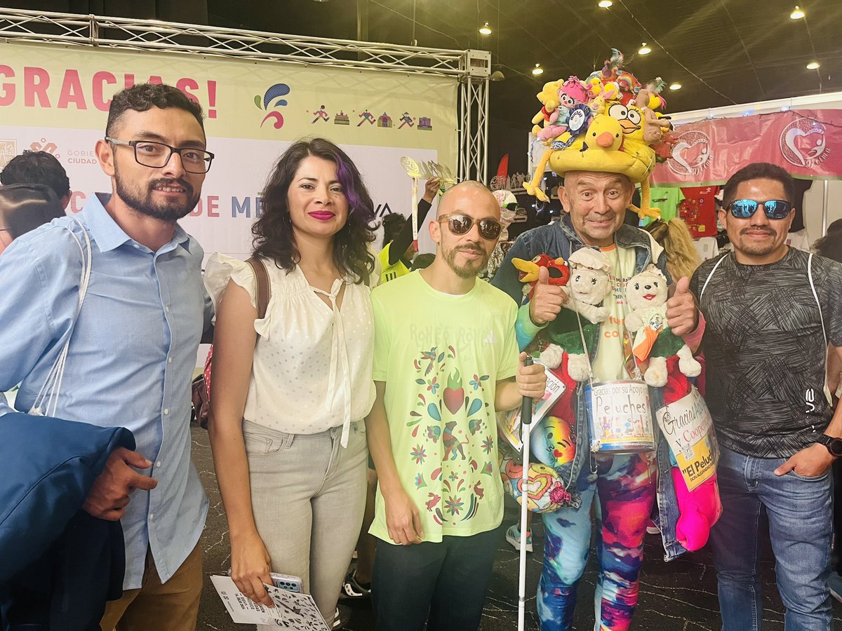 ¡Todo listo amigas y amigos para la competencia de mañana! 🧑🏻‍🦯🏃🏽‍♂️Ya tenemos número, vamos con el 89, y saldremos en el primer contingente a las 5:55 AM. Medio Maratón de la Ciudad de México BBVA 
Gracias a todos por estar al pendiente 😎