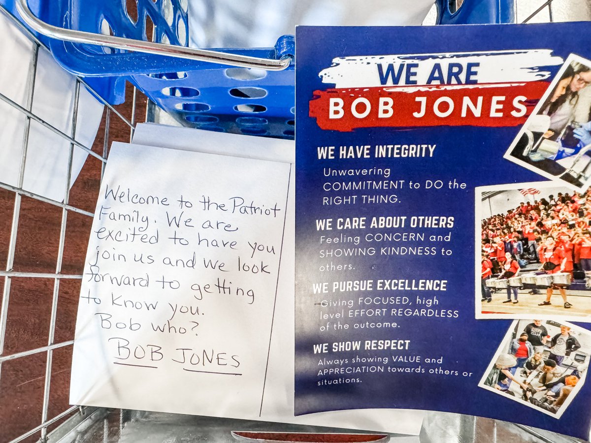 BobJonesHigh's tweet photo. Great morning at the Bob as 65 individuals came together to serve. The acts of service make a tangible difference throughout the Bob Jones community! THANK YOU!!! https://t.co/MXaUBnJFF6