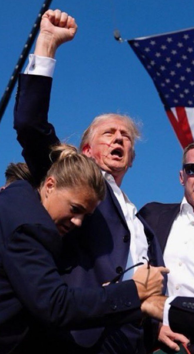 Patri0tCx_'s tweet photo. 🇺🇸Thank you legacy media, your constant lies and division have real life consequences.

#Trump #TrumpRally https://t.co/nc81C9rG39