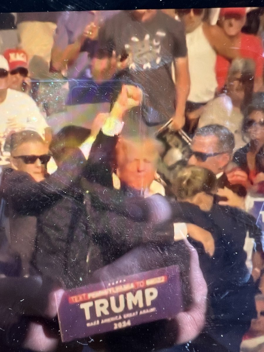 ShadowofEzra's tweet photo. This is the price you pay when you take down elite satanic pedophiles.

Just a few days ago, death threats against Donald Trump were posted on X without any consequences.

This order most likely came from the CIA, possibly colluding with the following people:

1. Alexander Soros 
2. Barack Obama 
3. Hilary Clinton 
4. Mike Pence