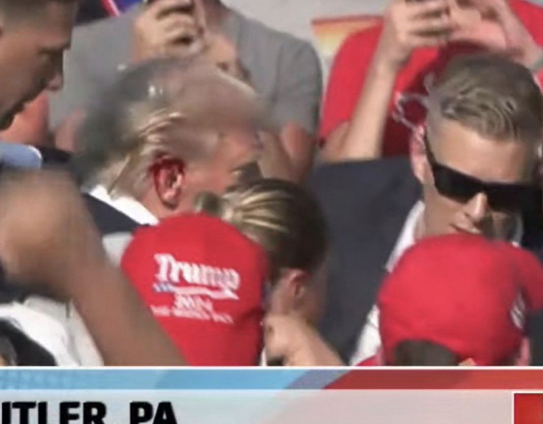 GogetaTV_'s tweet image. 🚨BREAKING: DONALD TRUMP WAS REPORTEDLY SHOT AT HIS TRUMP RALLY