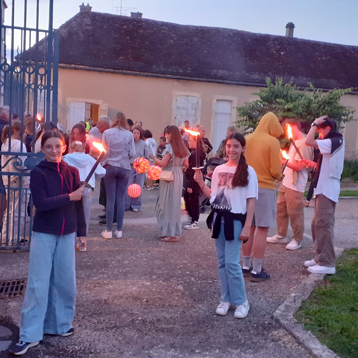 Chaource 💙🤍❤️ tweet media