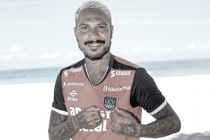 gentedetruji's tweet photo. EL INICIO // EL FINAL
Paolo Guerrero https://t.co/vTQsEvm2bj