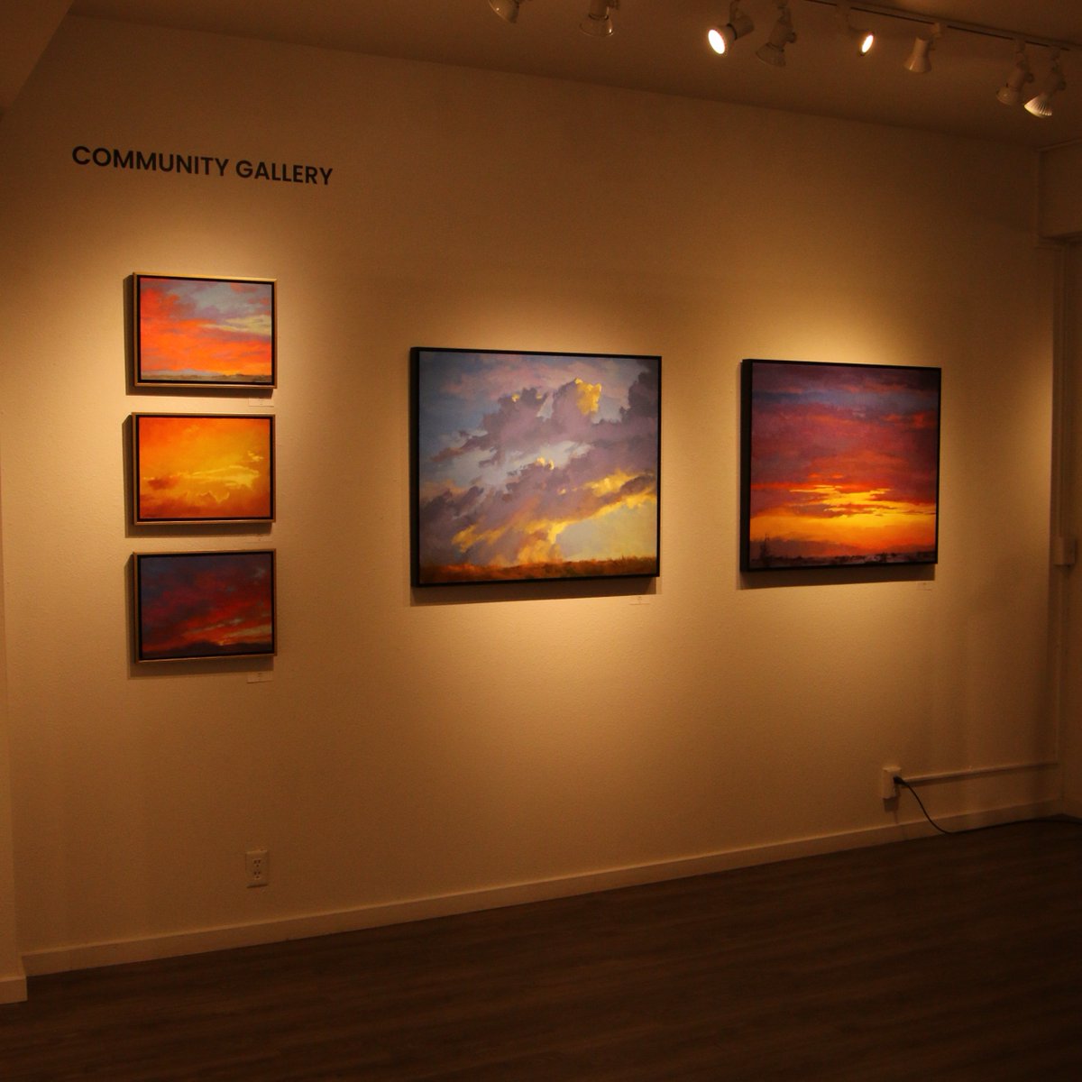 OkanoganCountry's tweet photo. Love local art? π¨ The Confluence art gallery, located in downtown Twisp, represents the talented artists of Okanogan County. Be sure to check out the gallery and gift shop next time you visit! #WanderWashington #WashingtonExplored #WashingtonState #OkanoganCountry #Localbusiness https://t.co/M7XNqboKvp