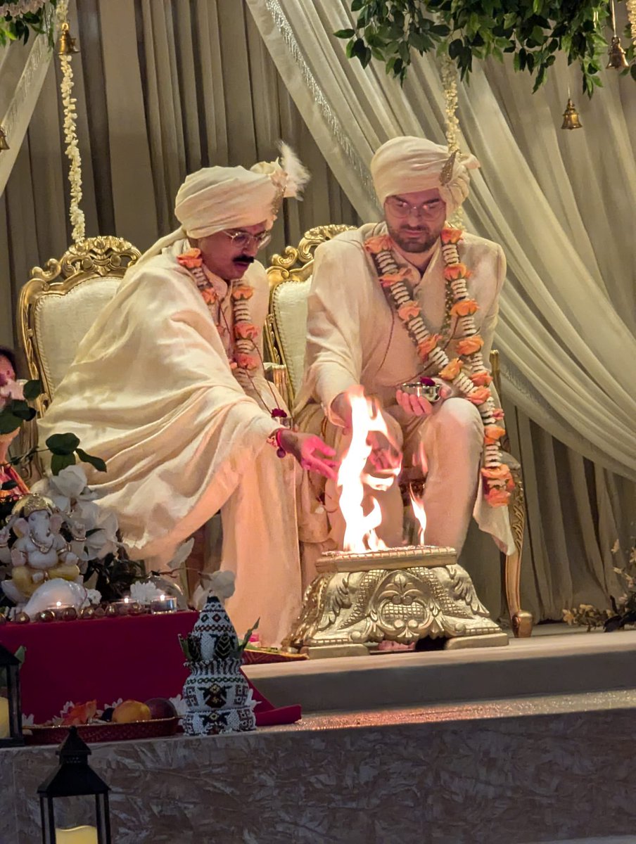 Dylan / દિલન tweet media