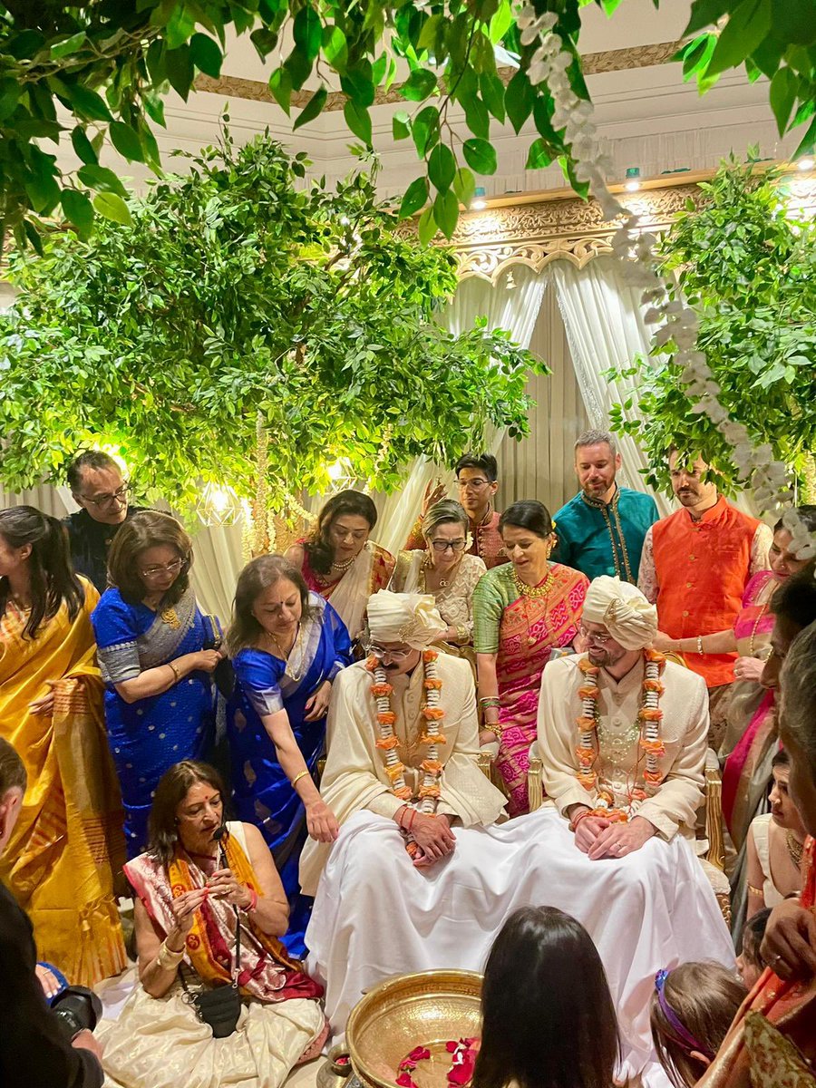 Dylan / દિલન tweet media