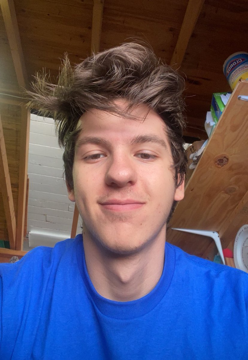 CHEETAHDEMA's tweet image. trump rn vs me (not shot in the ear)