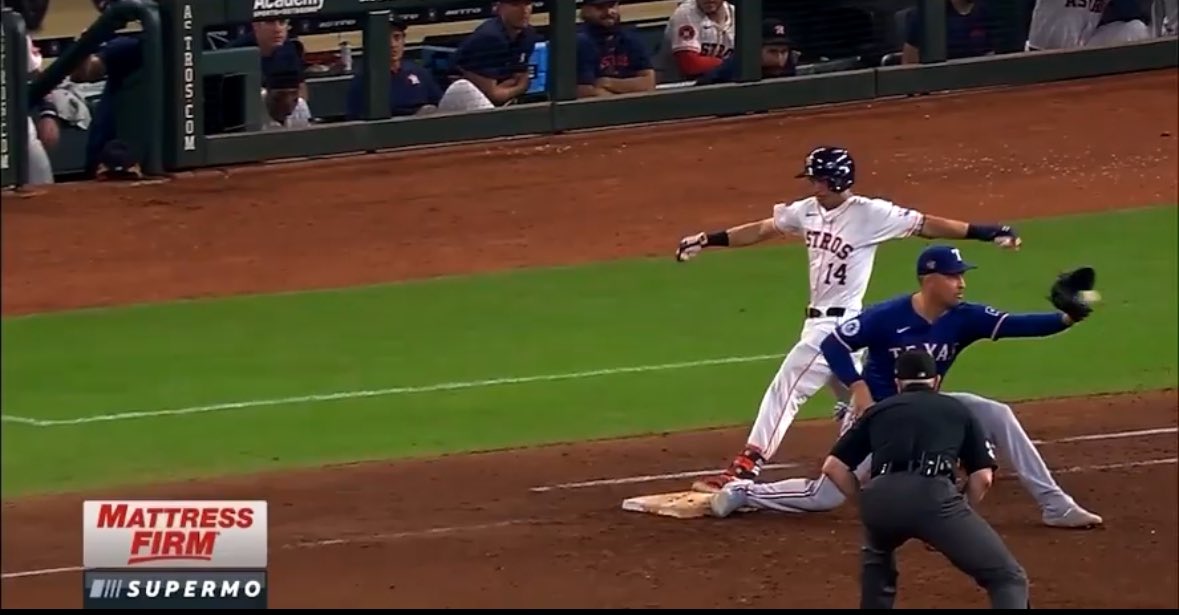 ApolloJosh1's tweet photo. Dubon was safe https://t.co/zIxToB41Ch