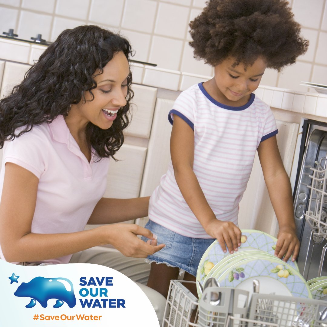 saveourwater's tweet image. Be a water-saving family! Work together on an "indoor water conservation quest" with timed showers, full loads of laundry &amp;amp; dishes, and faucet checks! 👨‍👩‍👦🦸‍♀️  saveourwater.com #SOW #California #WaterWise