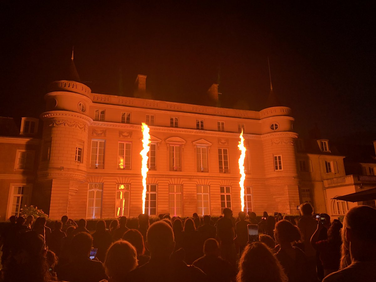 Fabien_Au's tweet photo. Une magnifique soirée en lumière et en musique dans le parc de @LesOiseauxND, pour célébrer la fête nationale 🇫🇷 https://t.co/ZsJxgzSIHM