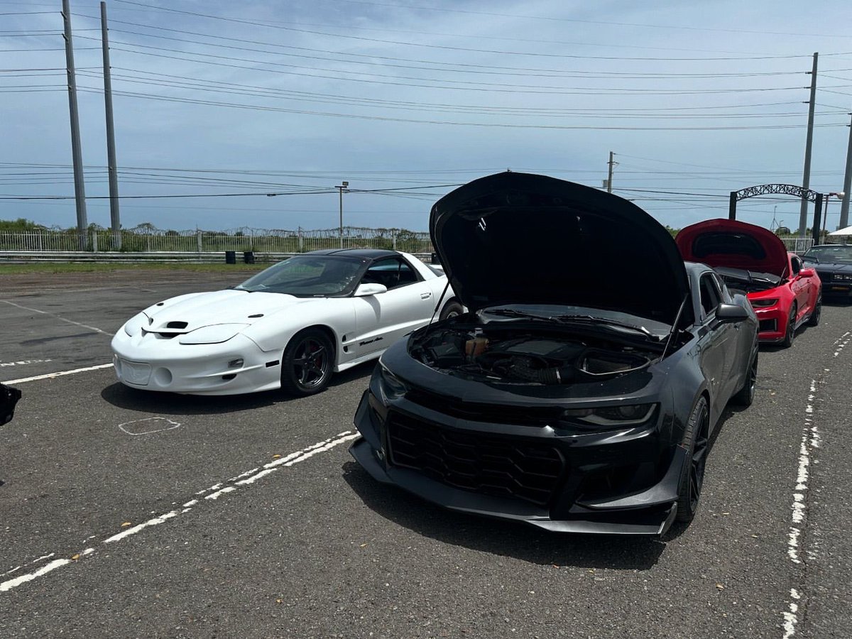 driveinpr's tweet photo. Nos fuimos a Salinas a draggear a lo “old school” https://t.co/kzG8HBNMA2