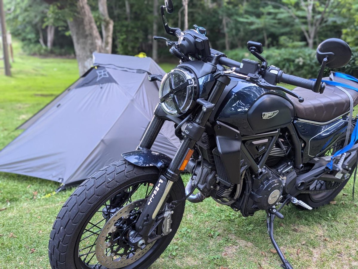 travel_akikazoo's tweet photo. DUCATIのScramblerはダートもよく走ります!
ワイルドな道やアウトドアスポーツなど自然が好きな人にはオススメです
#林道ツーリング
#Dirtride
#Scrambler
#Hokkaido
#Myscrambler
#スクランブラー
#オンオフ
#touring
#キャンプ https://t.co/DTYvvs6yew