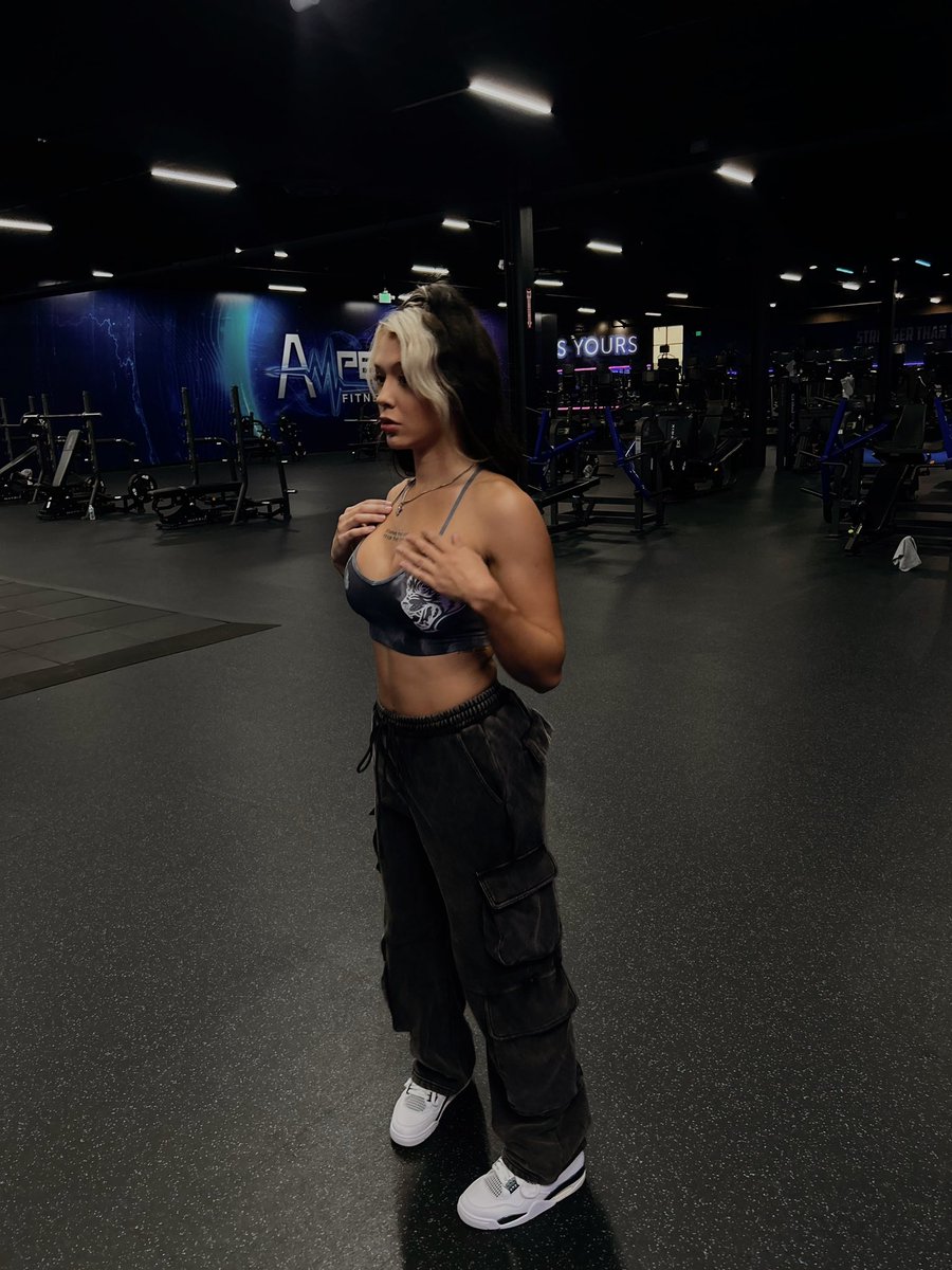 Elayna Black tweet media