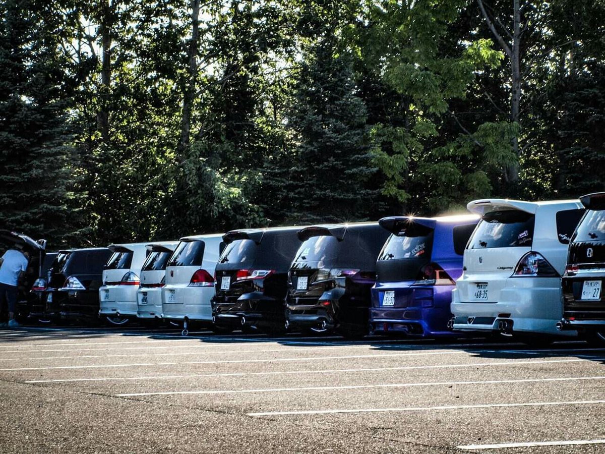 7月28日（日）にて
モエレ公園駐車場にてお別れ会をします❣️
誰でも歓迎です✨🤗✨
（誰も来なかったりしてw）

その日は無理だとか
この日の夜ならって方はDMしてください🙇⤵︎

最後は最高な気持ちで送り出したいので
RTをして拡張して頂けると本当に助かります🙇‍♀️