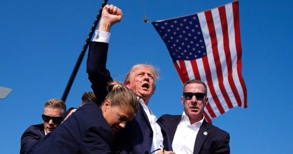 SweetPeaJeepher's tweet photo. Remember when @JoeBiden said “It’s time to put Trump in a bullseye.” 
THIS assignation attempt is because of YOU Joe Biden, the Psychotic Left &amp; MSM!
@MSNBC @CNN @FoxNews 
They need to be f’ing CRUSHED!! 💪🏼💥
#Trump2024 https://t.co/PtqBH0xmee
