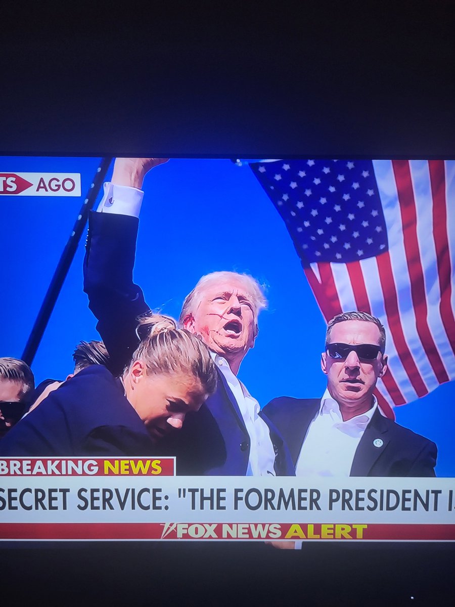 TexunMaga's tweet photo. Praying for President Trump https://t.co/JEgPMAMDlM