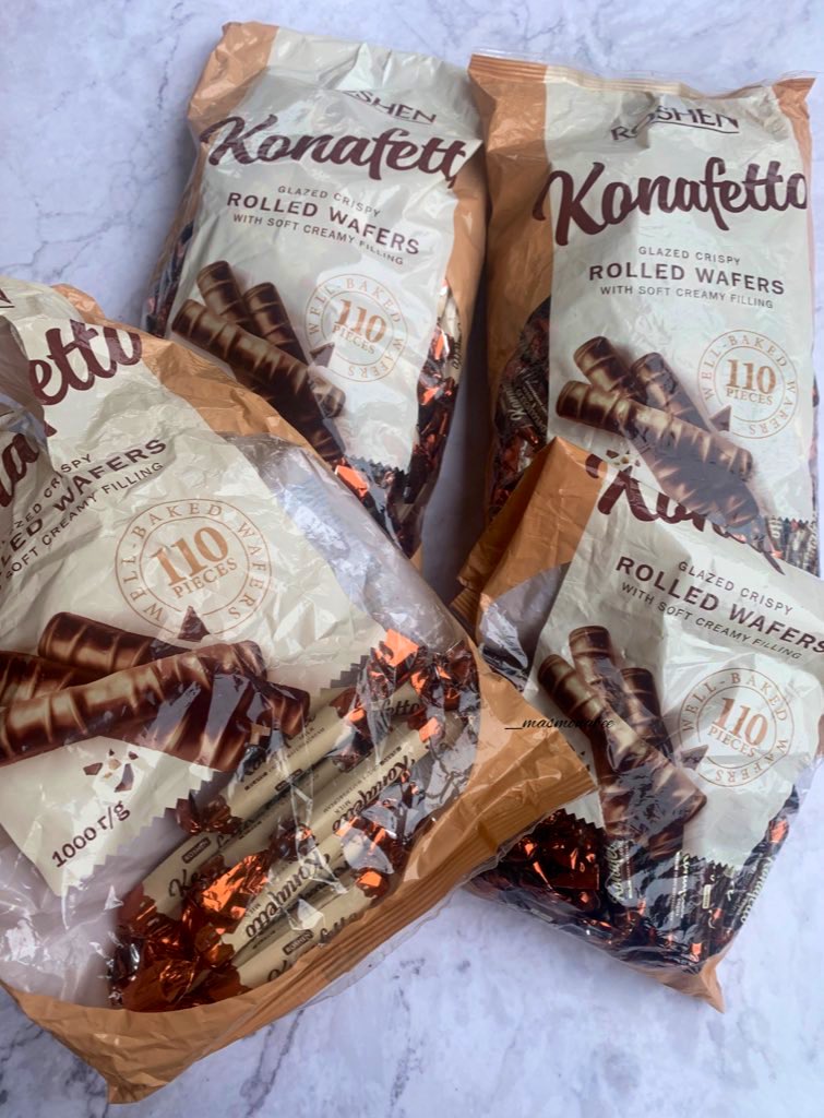 _zhraxs's tweet photo. 1st time makan baru faham kenapa coklat ni viral. Sedap sangat 🥹

Tak menyesal borong, dah borong pun cepat je licin! https://t.co/TuoSK7aBaX