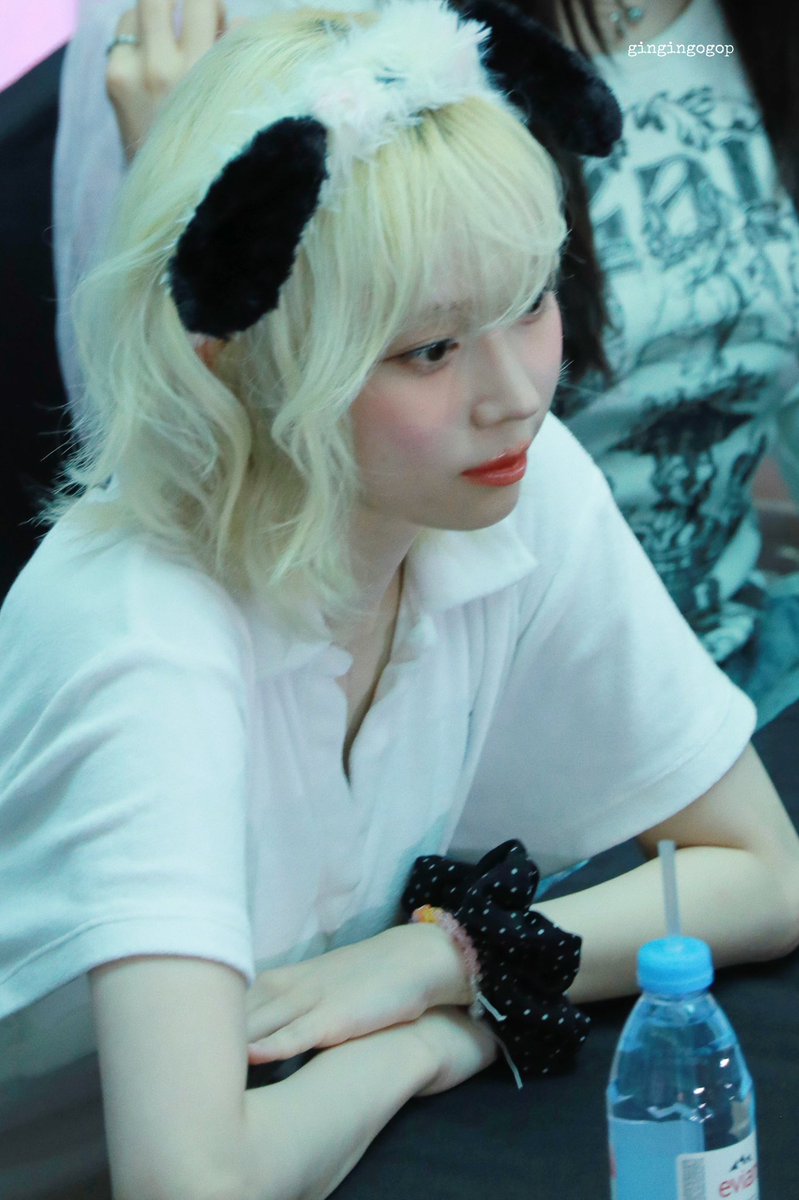 ohavuu's tweet photo. 240721 SG Fansign

#aespa 
#에스파 
#WINTER 
#윈터 https://t.co/rjpOHJ5HX1