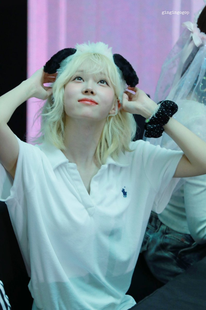 ohavuu's tweet photo. 240721 SG Fansign

#aespa 
#에스파 
#WINTER 
#윈터 https://t.co/rjpOHJ5HX1