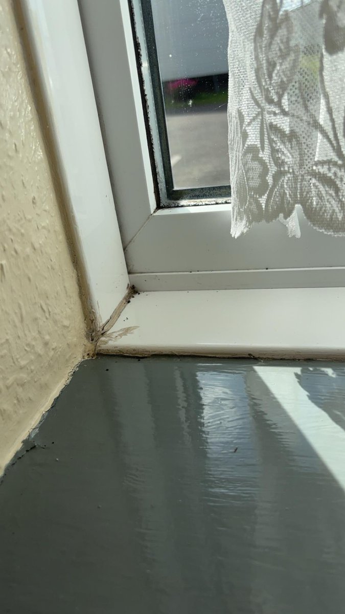 Michell68821522's tweet photo. @Hoseasons @Hoseasons 
Poor standard of accommodation at  North Shore, Skegness.
Booked Tennyson Ground Floor Apartment on arrival the apartment is nothing like the photos on your website unprepared and unclean - customer service on site very poor when requested to be moved. https://t.co/BUhyoi4scm