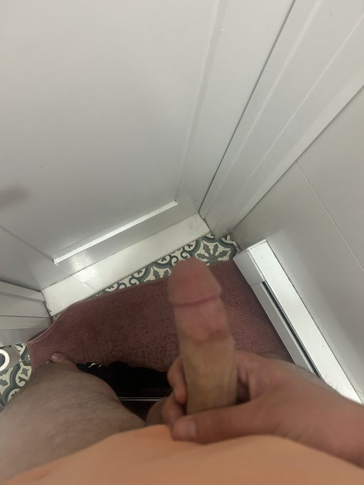 Need anus, bad https://t.co/lUDwAWVhUR