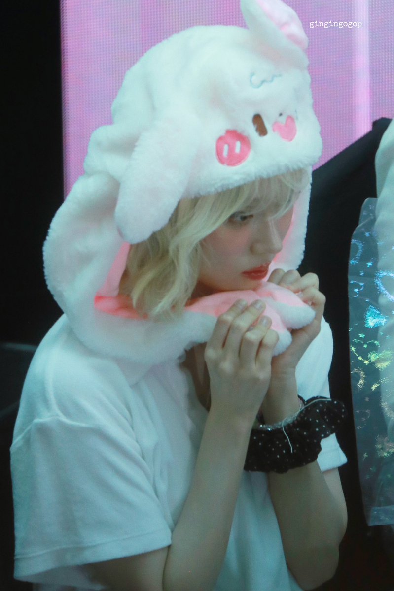 ohavuu's tweet photo. 240721 SG Fansign

#aespa 
#에스파 
#WINTER 
#윈터 https://t.co/Bog56steDS