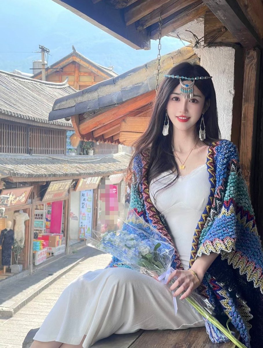 给自己一个微笑，
让快乐成为你每一天的常态！