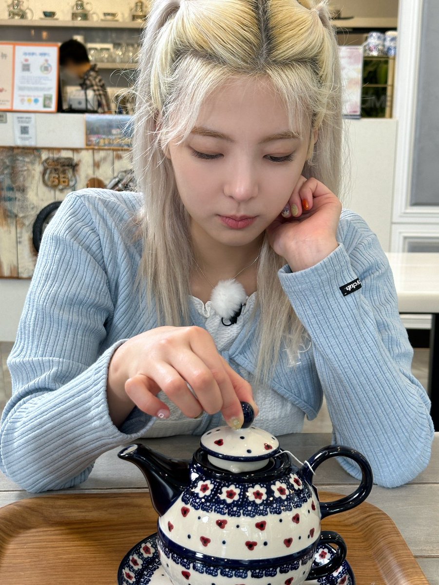 ITZY tweet media