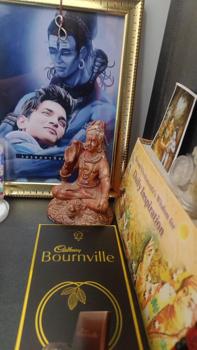 💥🧘💥Proud SSRian Forever💫@itsSSR Bhai❤MereJaan (@amkr17612430) on Twitter photo To our ultimate Guru of life, <a href="/itsSSR/">Sushant Singh Rajput</a> ...
अज्ञानतिमिरान्धस्य ज्ञानाञ्जनशलाकया ।
चक्षुरुन्मीलितं येन तस्मै श्रीगुरवे नमः ॥
#SushantSinghRajput #MyBrotherTheBest #GuruPurnima24 To our ultimate Guru of life, <a href="/itsSSR/">Sushant Singh Rajput</a> ...
अज्ञानतिमिरान्धस्य ज्ञानाञ्जनशलाकया ।
चक्षुरुन्मीलितं येन तस्मै श्रीगुरवे नमः ॥
#SushantSinghRajput #MyBrotherTheBest #GuruPurnima24
